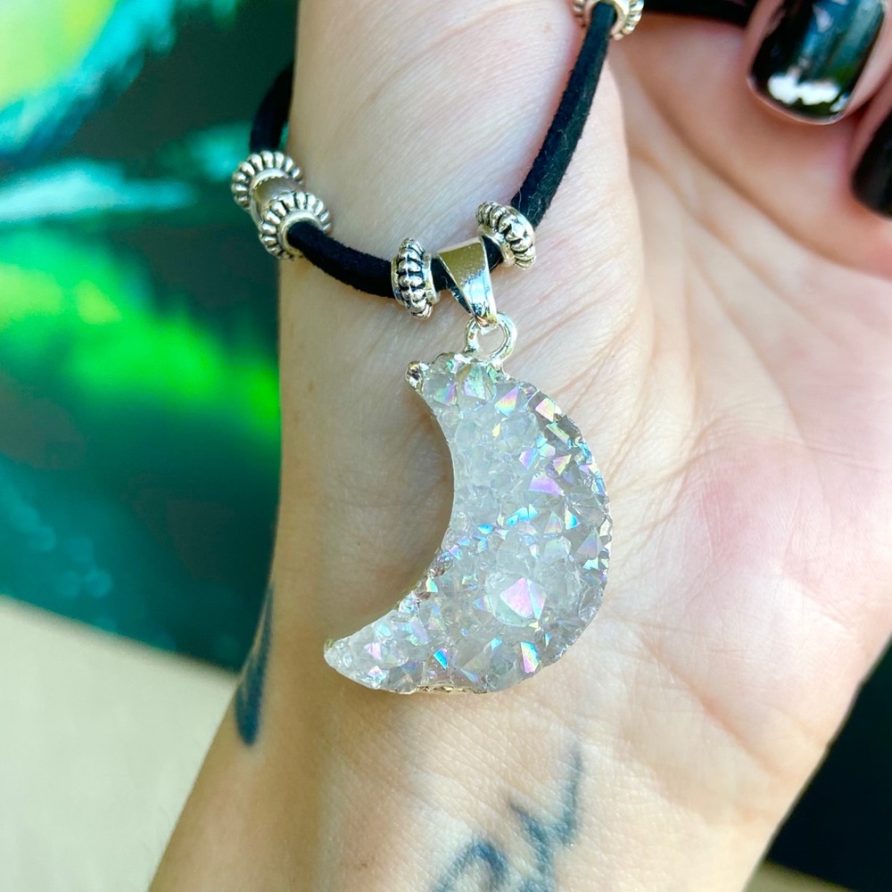 Moon quartz necklace Iridescent druzy quartz adjustable cord boho stones - Picture 9 of 11